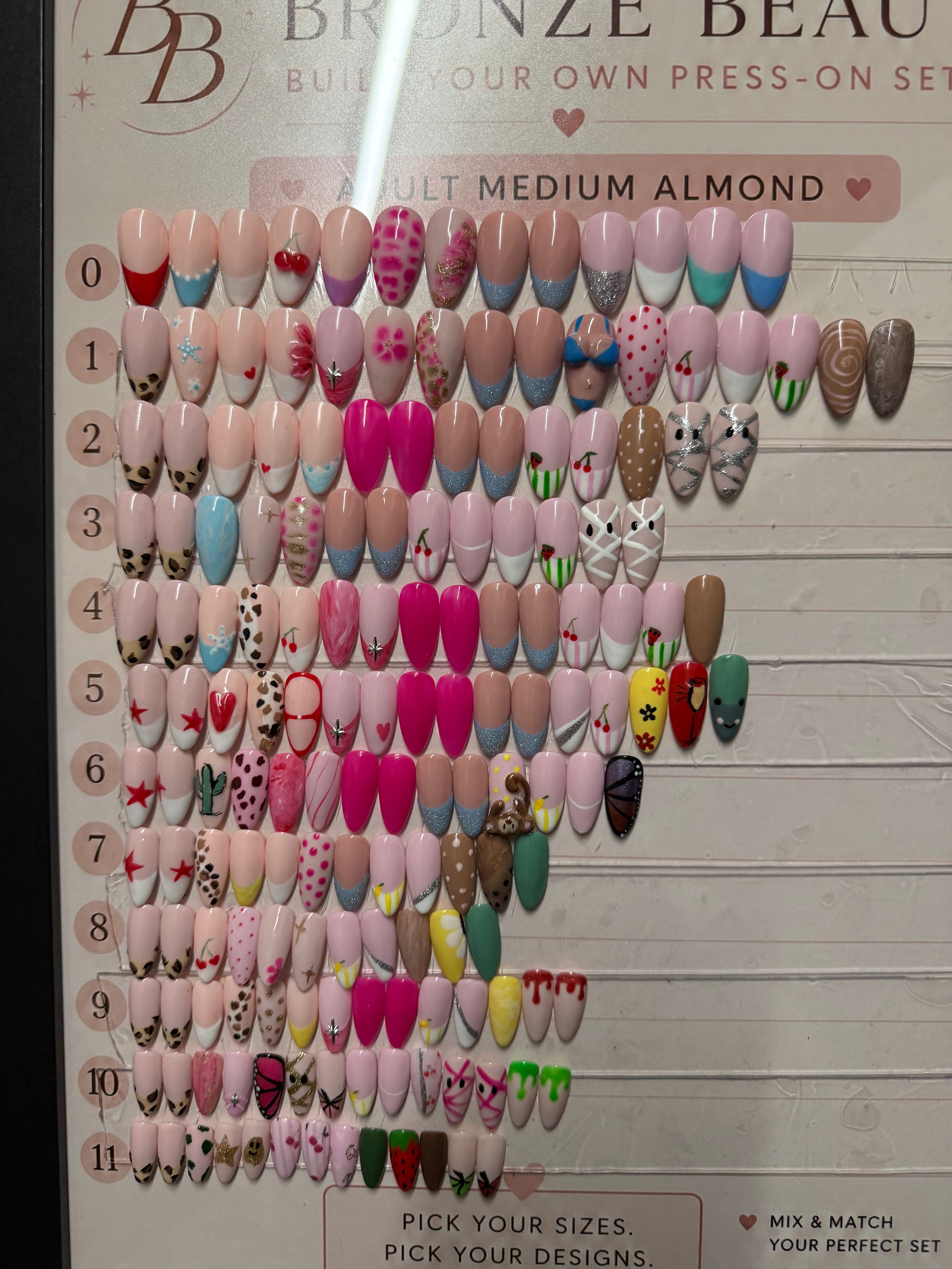 Pick N Mix Adult Medium Almond
